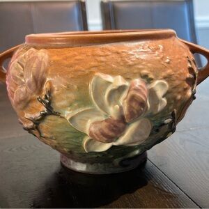 Roseville Art Pottery Magnolia 665-5" Ewer / Bowl
